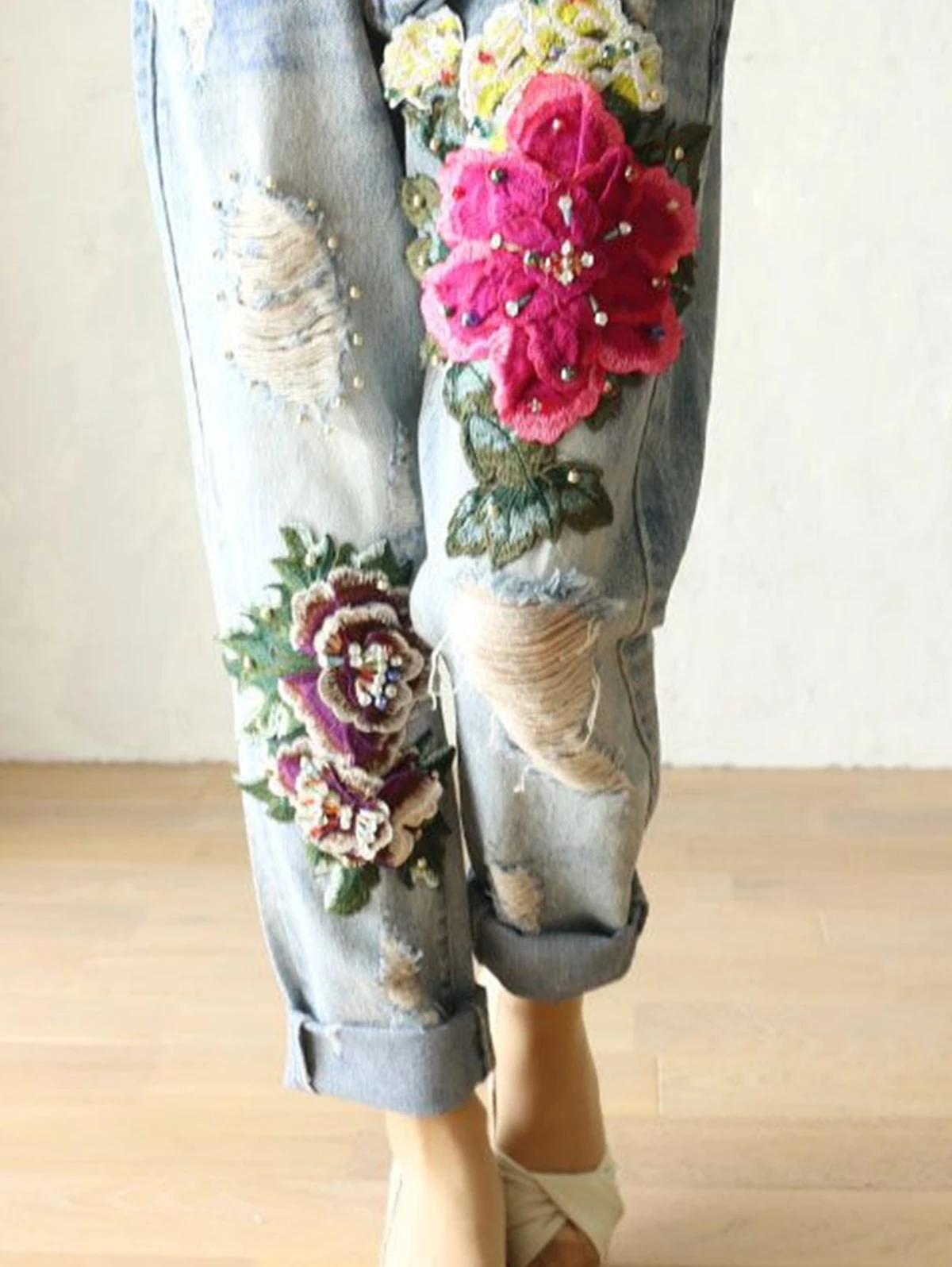 Embroidery Effect - Elegante Damen-Jeans mit Blumenstickerei Boho Loose