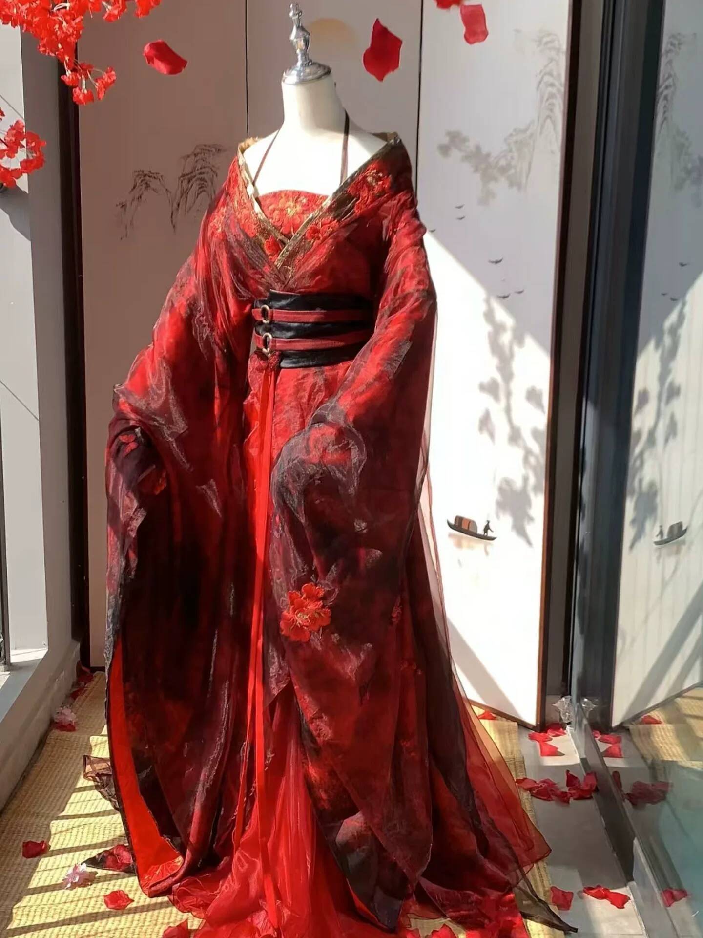 Embroidery Set - Neues Datura Red Hanfu Damen-Kostüm im