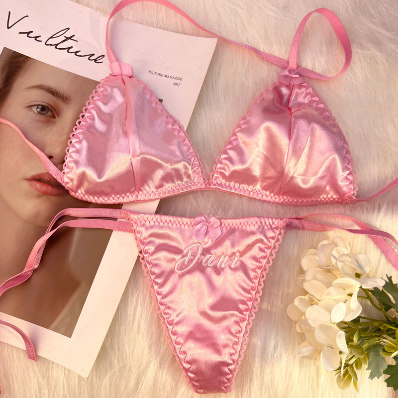 Embroidery Name - Personalisiertes Namens-Tanga-Set mit Triangel-BH, 2-teilig, sexy