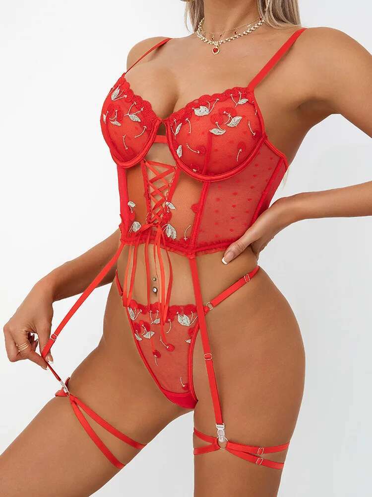 Sexy einfarbige Blumenstickere – Embroidery Charm Bewertung und Preis