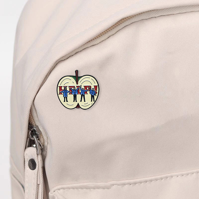 Rockband Vintage Kreuz Emaille – Embroidery Icon Bewertung und Preis