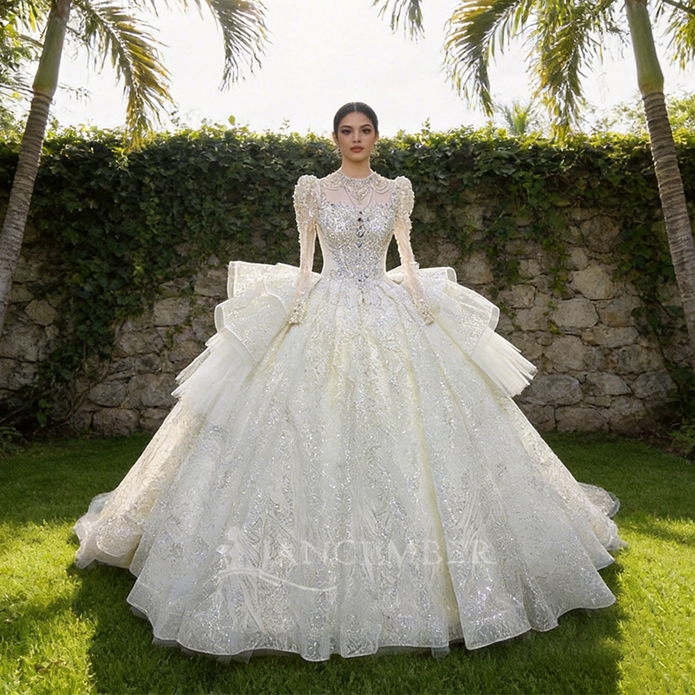 Hochgeschlossenes, schickes Br – Embroidery Organza Bewertung und Preis