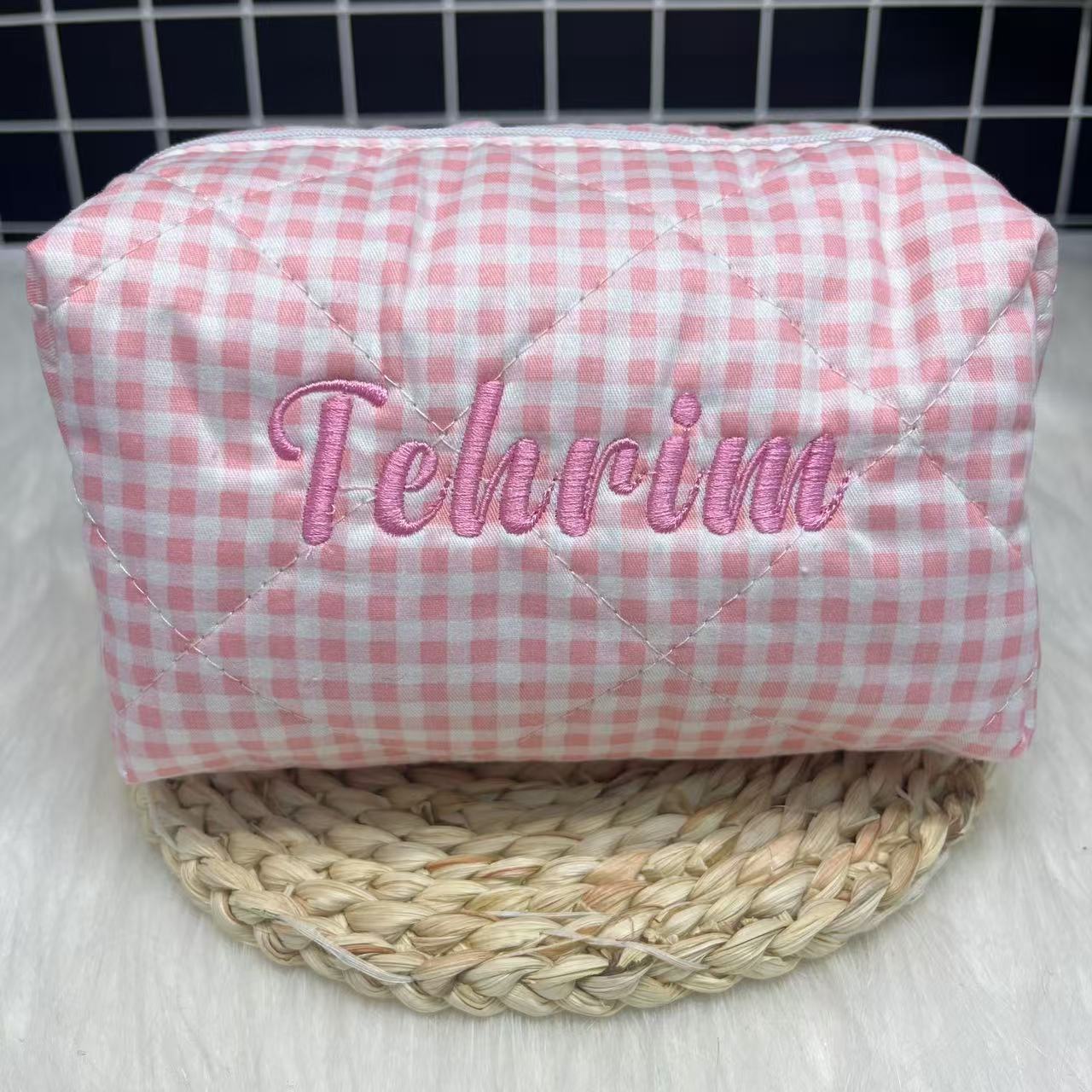 Gestreifte Kosmetiktasche mit  – Embroidery Name Bewertung und Preis