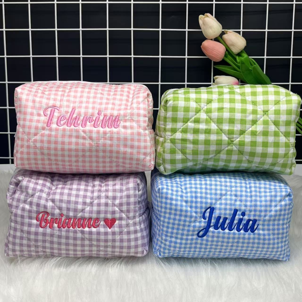 Gestreifte Kosmetiktasche mit  – Embroidery Name Bewertung und Preis